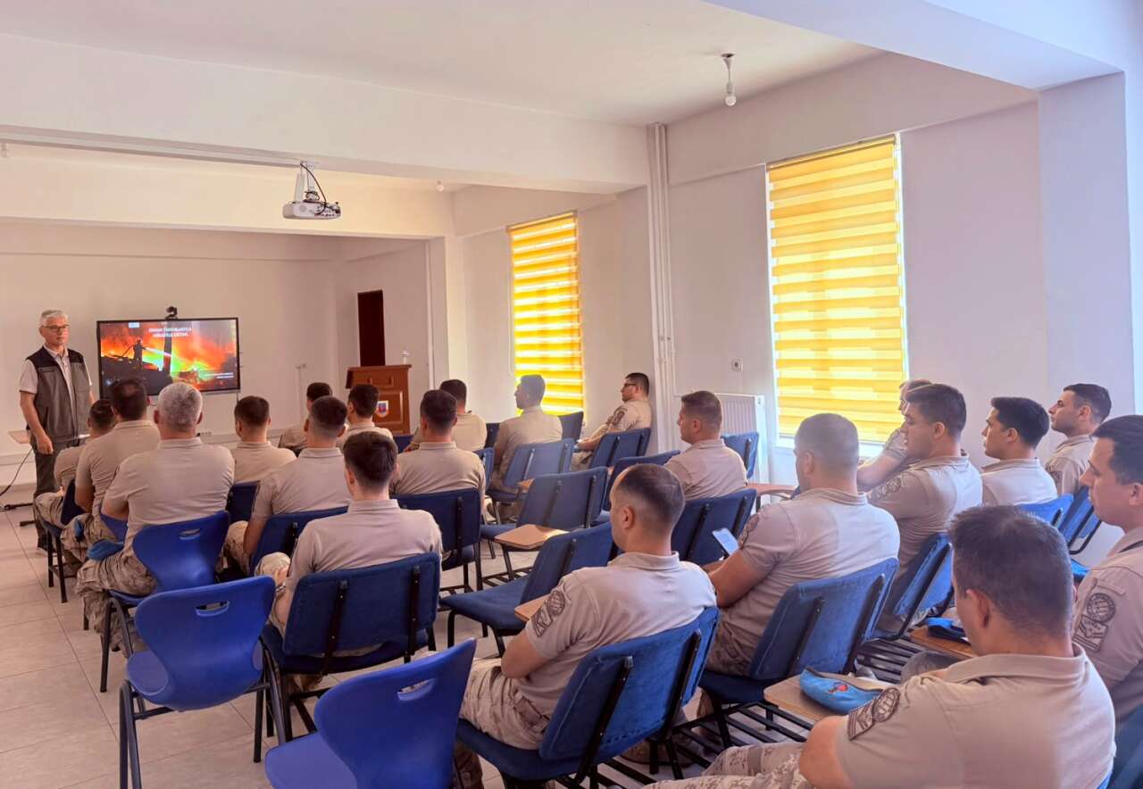 Muğla’da Jandarma Komandolarına Orman Yangınıyla Mücadele Eğitimi Verildi 2